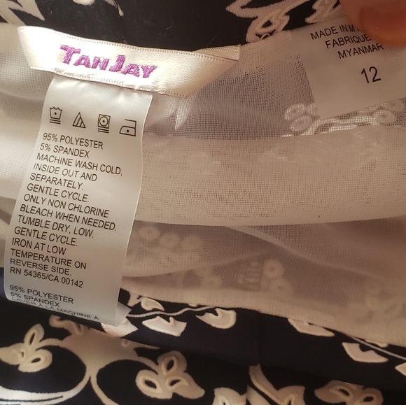 Tan Jay navy and white skirt - Picture 3 of 4